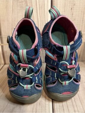Keen Sandals Girls Youth Size 10 Seacamp II CNX Pink Blue